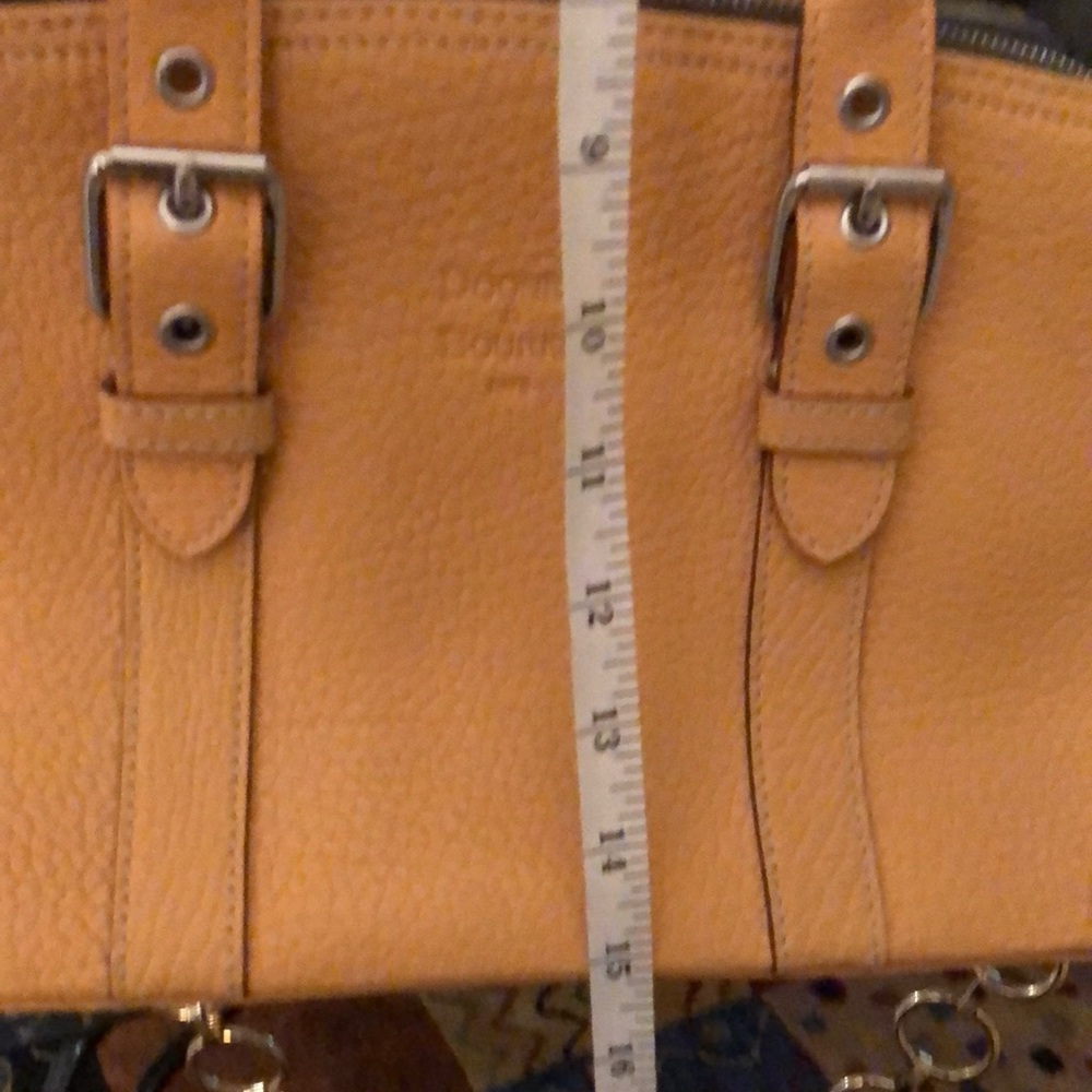 Dooney & Bourke mustard yellow purse.    ⭐️LAST CHANCE⭐️ MAKE AN OFFER